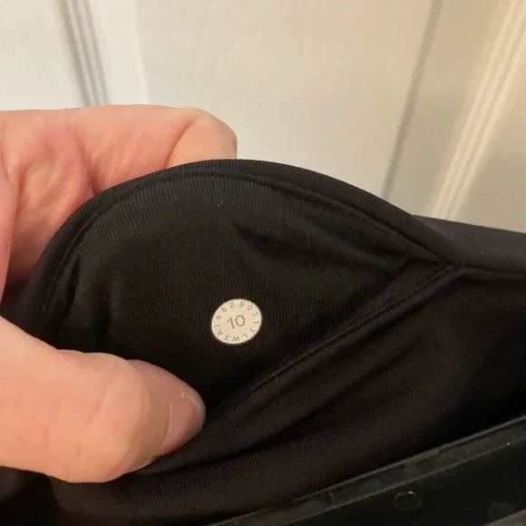 Lululemon Body Con Tight - Picture 6 of 7